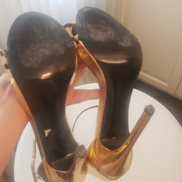 Steve Madden Gold and leopard pumps - Picture 8 of 9